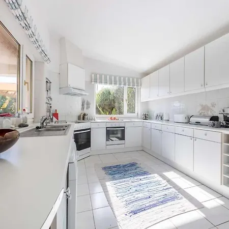 Grand Carvoeiro 5 Bedrooms Elise Ping Pong Table Great Pool Area Villa
