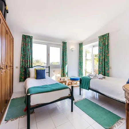 Grand Carvoeiro 5 Bedrooms Elise Ping Pong Table Great Pool Area Villa
